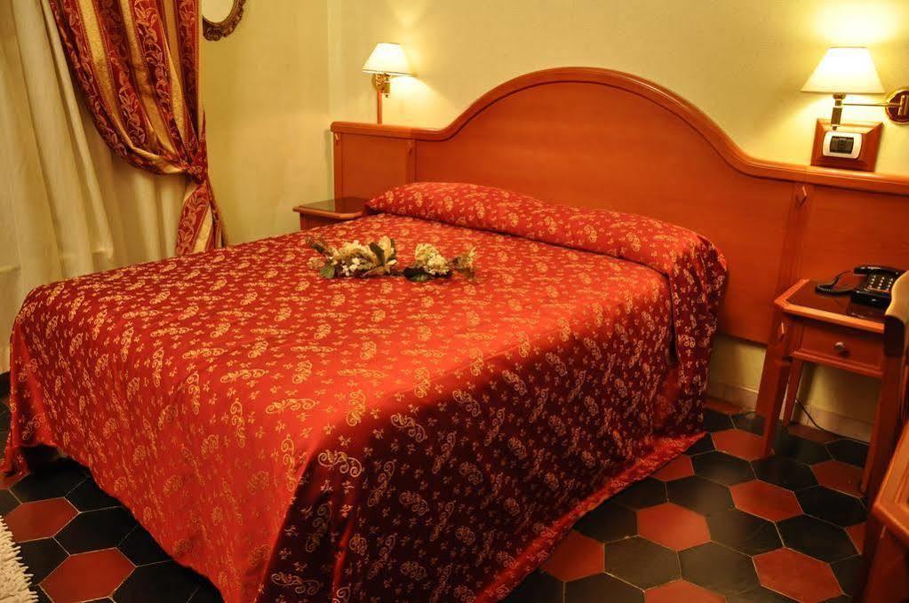 Albergo Sandra Roma Exterior foto